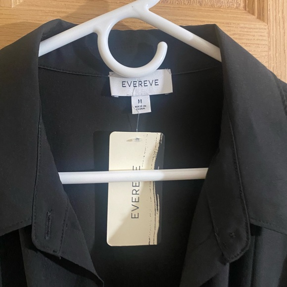 Everveve black 1 piece button up jumper - Picture 3 of 3